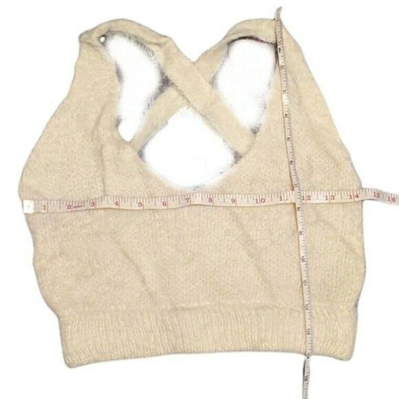 Day & Night Fuzzy Crop Cross Back Tank Bra Top Beige Cream Small NWT IST2124 - Picture 8 of 8